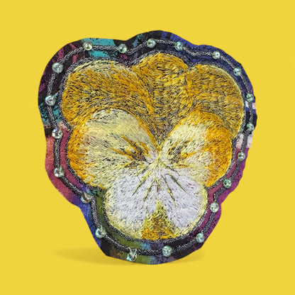 Pansy brooche yellow and white